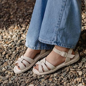 Sandali da donna a piedi nudi, comodi sandali bassi in pelle per donna, sandali greci, scarpe estive larghe, stile pescatore, scarpe morbide