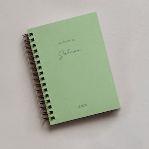 Agenda personalizzata 2025, A5 misure 210x148 mm, con il tuo nome o frase che preferisci in copertina e del colore che vuoi