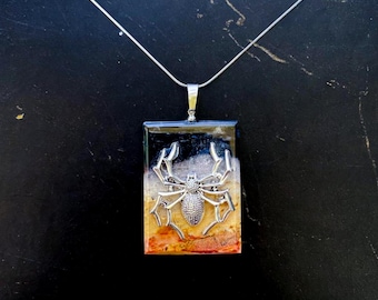 Palmroot Stone Spider Pendant: Copper Gothic Brooch Necklace