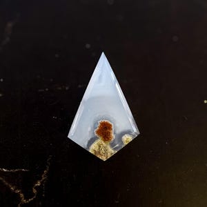 Natural Moss Agate Cabochon: Kite-Shaped Gemstone for Jewelry