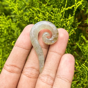 2&#39;&#39; Natural Labradorite Spiral shell，Crystal whorl，Crystal gift，Crystal pendant，Crystal ornament，Crystal Specimen，Crystal healing