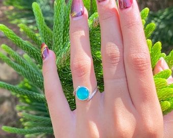 Gems Silica Ring US 5, 8mm Blue Green Cabochon, Sterling Silver Ring, Chrysocolla Chalcedony Jewelry, Dainty Statement Ring