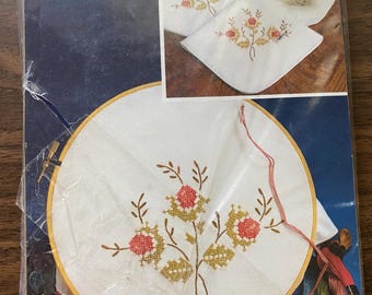 Four Stamped Napkins to Embroider or Paint, Fabric & instructions Only, Vogart