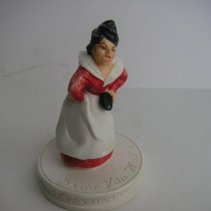 Sebastian Miniatures, Washington Irving Series, Dame van Winkle, SML144A, 1981, Collector ltd ed, fushia label