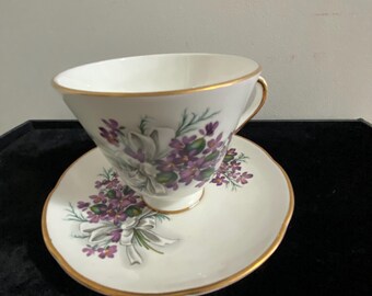 Royal Tara, Tea Cup & Saucer, Gold Trim, Galway, Republic of Ireland, Fine China