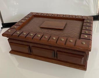 Men’s Jewelry Box, 1960s, Camelot, London Leather, 10” x 7” x 3”, see photos