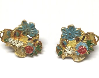 Flower basket sweater clips, hand painted, very pretty, unknown maker