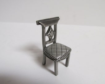 Pewter, Doll House, Dining, chair, place card holder, measures 1 5/16" x 7/8"   VINT-2