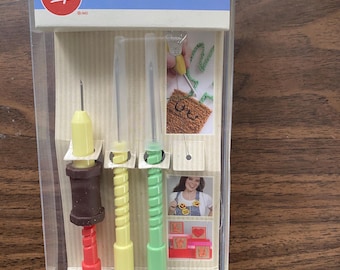 Boye Punch Needle Set, adjustable length, 3 sizes, plastic handles, #7495A NEW