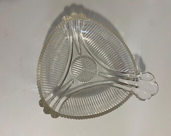 Hazel Atlas, Bob Bon or Nut dish, Nappy, 1930-50s, pattern 577, 6” diameter