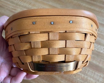 Longaberger, Addicts Anonymous, Hexagon Basket, with wood Lid, Protector, base 6”w, USA 1998