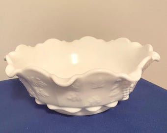 Westmoreland, Milk Glass, Grape Panel, Fruit Bowl, Ruffle Rim, 9.5” diameter