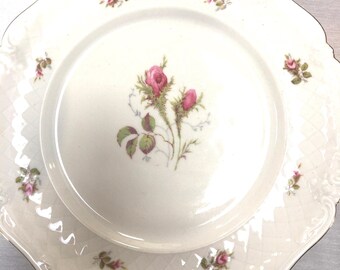 Lithenbach, Bavaria, Germany, Moss Rose, Dinner Plate, gold trim, 8 1/2” dia, prev owned