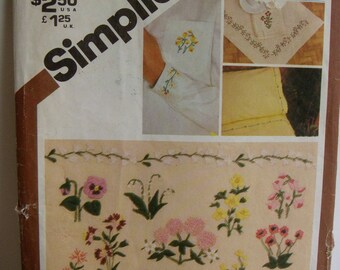 Transfers, Embroidery, one size, Simplicity 9891, UNCUT 1980