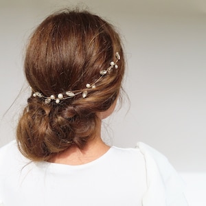 Bruiloft Haar Vine Goud Strass Hoofdband Pearl Bruids Hoofddeksel Crystal Bruids Hoofdband Delicate Bruiloft HaarStuk Pearl Hair Vine Updo afbeelding 1