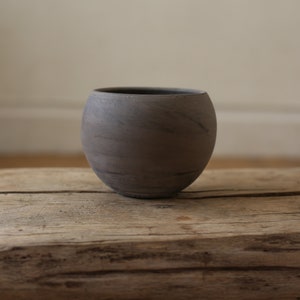 Matte Black Modern Ceramic Clay Bowl plant pot image 4