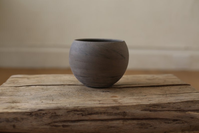 Matte Black Modern Ceramic Clay Bowl plant pot image 4