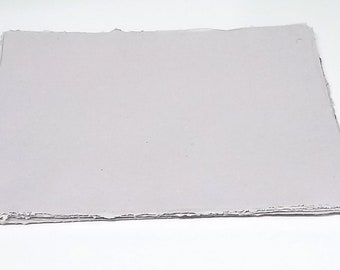 1 foglio - Carta pesante tono lavanda - Fibre miste - Dente grossolano - Pressa a freddo - OVERSTOCK!
