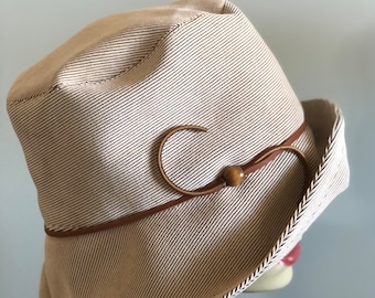 Cloche in Sand Cord