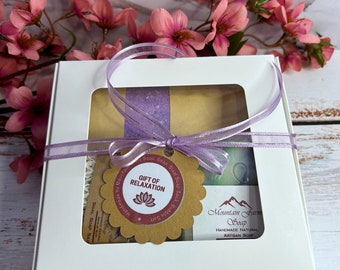Luxurious Bath Gift For Relaxation - Pamper yourself with our indulgent spa products - Gift Set For Mom!