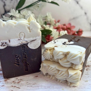 Vanilla Bean Marshmallow Artisan Soap - Shea Butter Soap - Moisturizing Soap -Handmade Soap -Zero Waste Soap - Abbotsford-BC