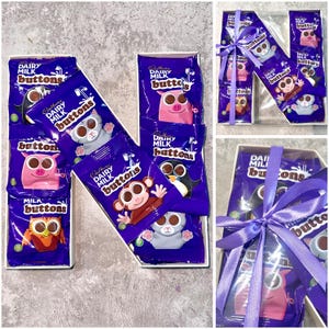 CUALQUIER LETRA / CHOCOLATE - Botones Cadburys rellenables Ramo de dulces Kinder Regalo Día de San Valentín Cumpleaños de la madre Pascua Padre Para él Ella