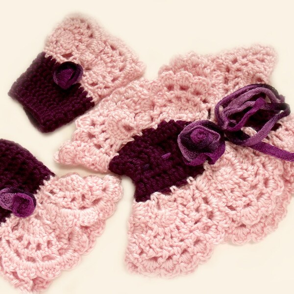 SALE Crochet neckwarmer cowl scarf and cuffs SET. Pink purple ruffle Victorian style. Winter Sale