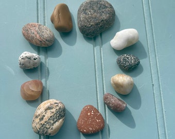 Nature Made Natural Rock Collection - Starter Set of 11  Natural Lake Stones C1