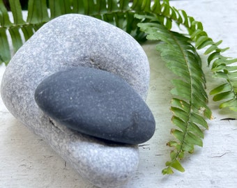 Smooth Palm Stone / Worry Stone With Holder - Nature Therapy , Natural Rock Sculpture