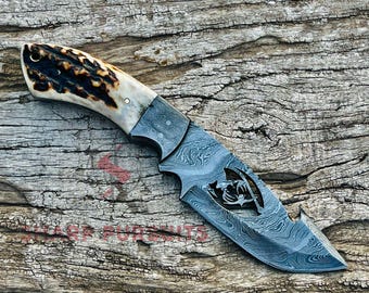 Handmade Damascus Steel Skinner Knife: Stag Horn Handle, Leather Sheath