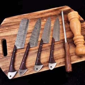 Juego de cuchillos para barbacoa de Damasco hechos a mano: mango de palisandro, funda de cuero