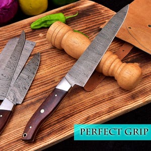 5-piece Damascus steel knife set, premium cutlery, cooking utensils, kitchen must-haves, sharp blades, durable construction
Damascus steel
Hand-forged
Chef's knife
paring knife
Fillet knife
Chef's tools
Hand-sharpened
Ergonomic handles
