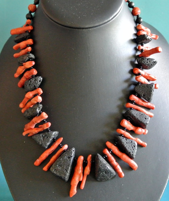 Collier Vintage Années 1970 Orange - Perles En Plastique, Style Rétro, Occasion