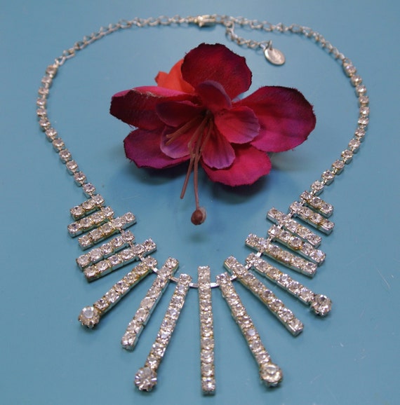 Lovely vintage 1980s sparkling Montini faceted gri