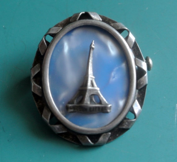 S.A.P. Polyne Paris (Made in France) Elongated Octagonal Metal Souvenir  Trinket Dish (HC5)