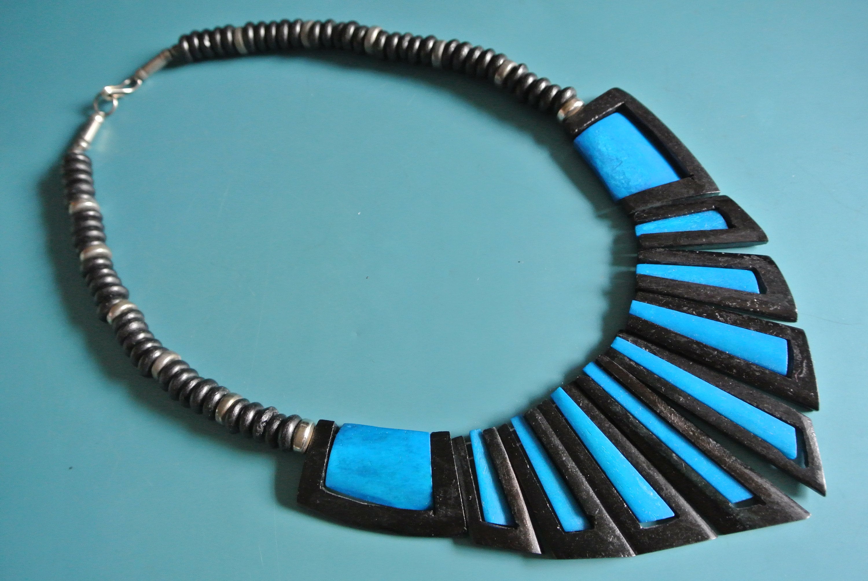 Collier Mi-long Vintage En Bois, Années 1970 - Longueur 64cm - Occasion