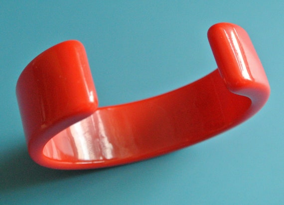 Collectible Vintage 1960s Unused Open Moulded Red Resin