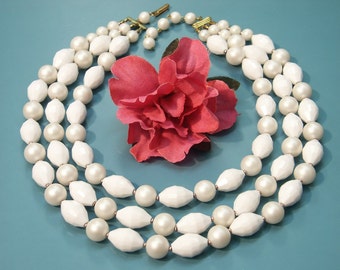Lovely unused adjustable vintage 1950s 3-stranded necklace choker of round glowing white faux mop plastic beads