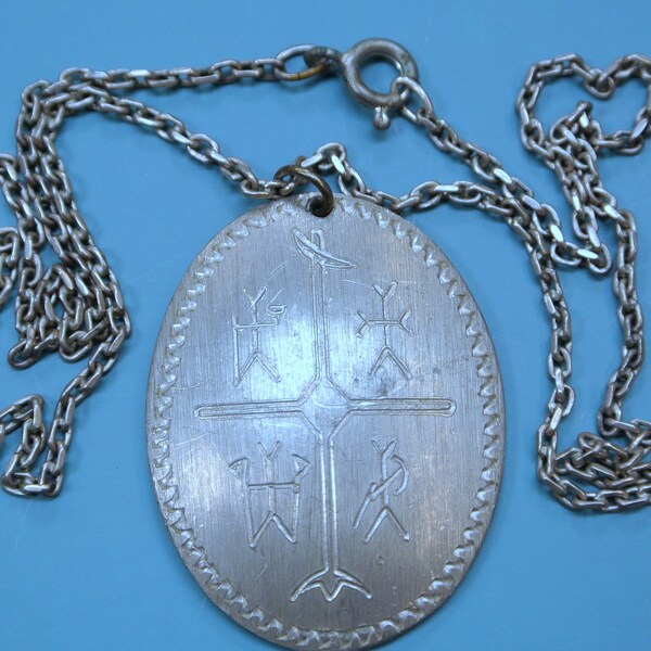 Swedish Sami Lappland signed vintage 1975s handcrafted oval pewter pendant necklace with LAPLANDER cross motive and metal chain