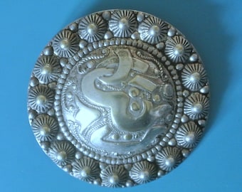 Rare old unique early 1900s large moulded handcrafted handmade silvercolor metal brooch with unusual viking decor center and securety needle