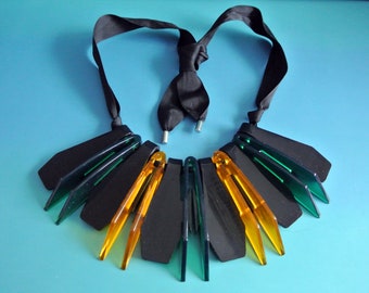 Rare outstanding vintage 1980s statement necklace choker with black/ green/ yellow lucite plastic details and black cotton band