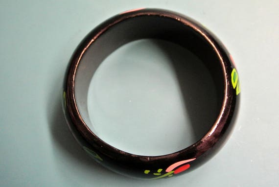 Handmade vintage 1980s black wood bangle bracelet… - image 2