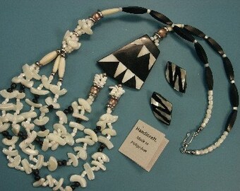 Rare vintage unused vintage 1970s handcrafted mother of pearl pendant necklace with earclips designed by Lee Sands