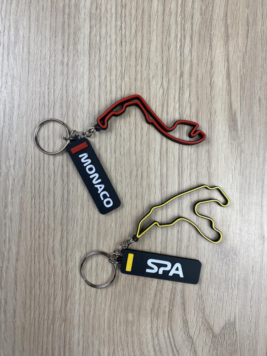 Formula 1 Circuit Keychain - Choice of Motorsport Theme, Colors of Your ...