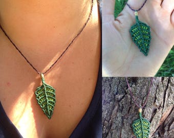 Macrame leaves pendant. Fairy necklace. Grean leaves pendant. Leafy necklace. Macrame leaves