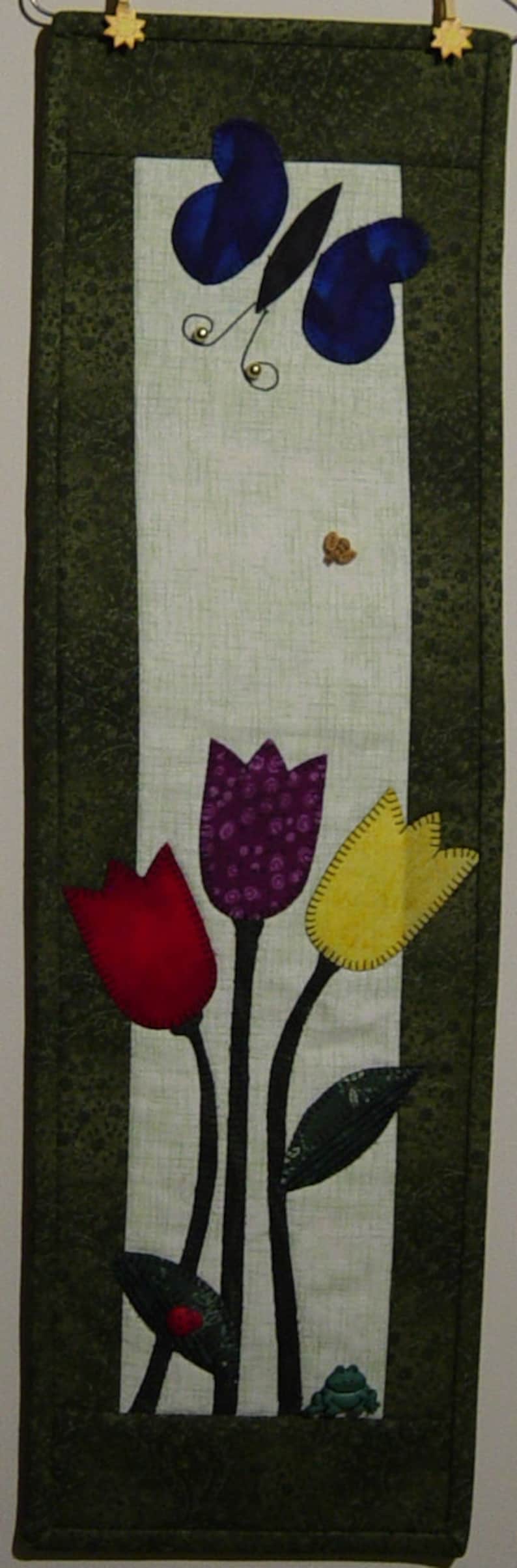 Tulips in Spring Quilted Floral Wall Hanging Pattern Download Etsy