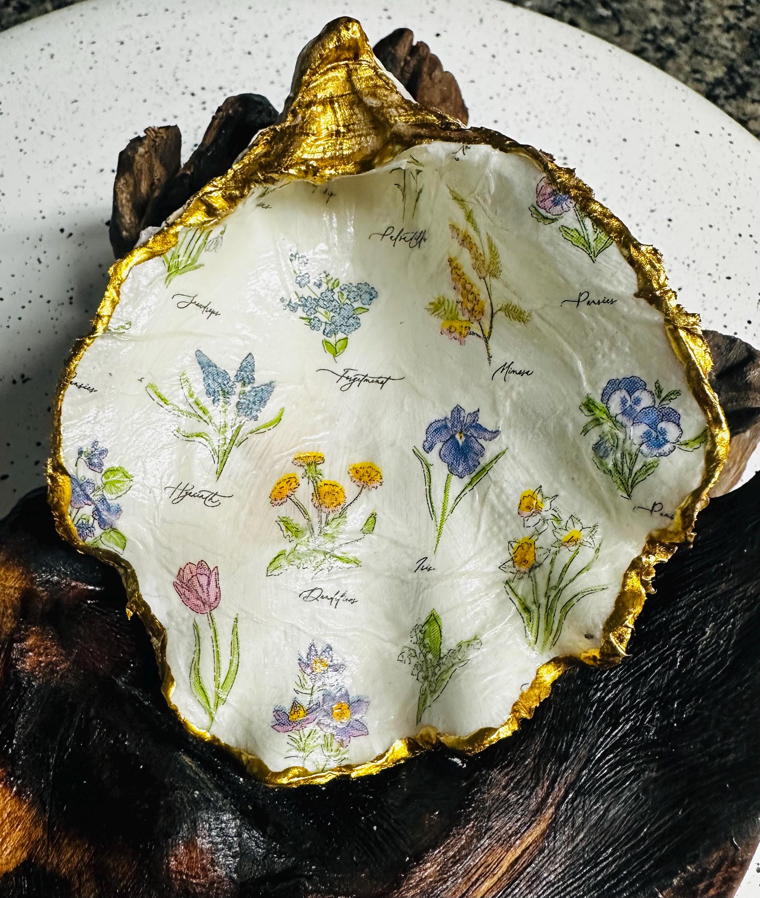 Extra Large Wildflower Oyster Ring Dish, Oyster Favor, Oyster Ornament
