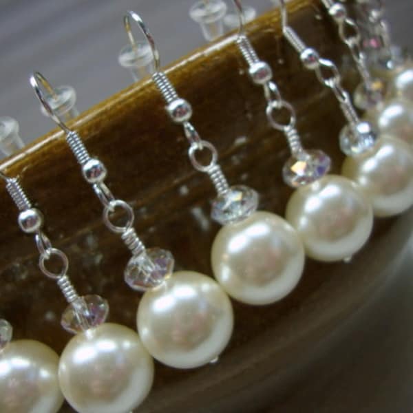 Bridesmaid Earrings Bridesmaid Jewelry Simple Pearl and Crystal Earrings Bridesmaids Bride Formal