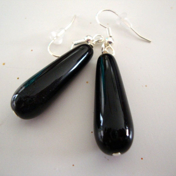 Shiny Black Earrings