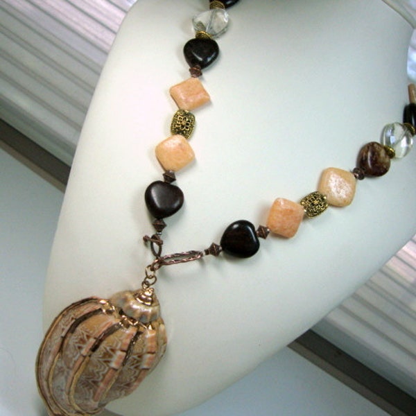 Peach Brown Gold Crystal Shell Necklace Ocean Cruise Resort Jewelry
